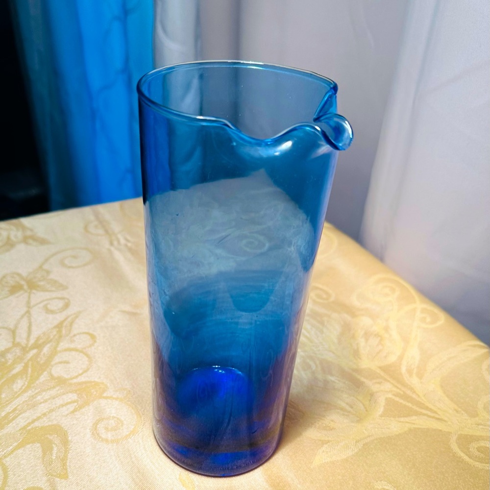Hand Blown Glass, Stretch Art Glass, Blue Vase With Ruffled Spout.
